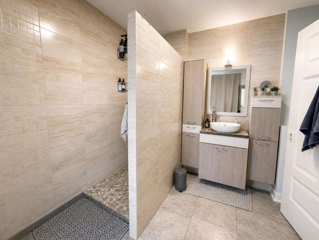 68390 sausheim – quartier résidentiel recherché – maison familiale de 200 m² – 7 pièces – 5 chambres – sous-sol aménagé – comble - photo 15