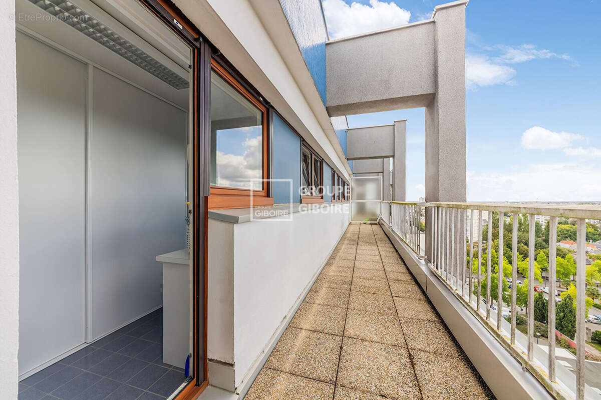 AGENCE GIBOIRE -  VENDRE - Appartement 6 pièce(s) 182 m2 dernier étage terrasse de 42m² - RENNES - photo 5