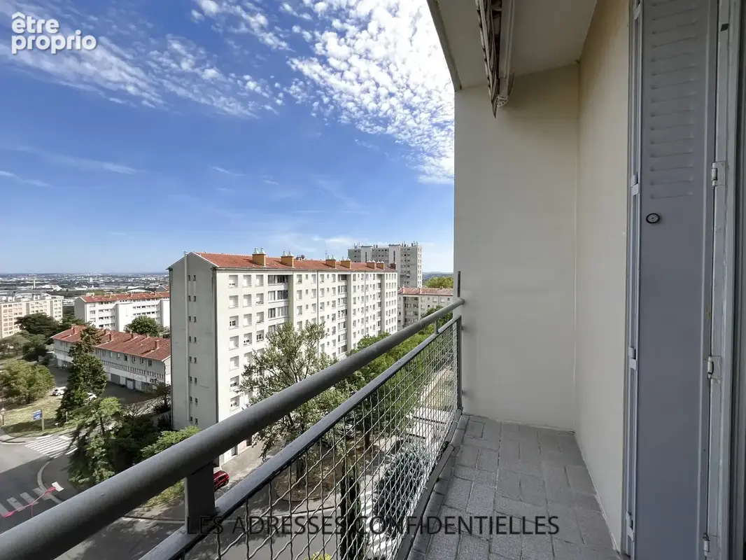 La Mulatière - Bel appartement avec vue exceptionnelle  52.16 m2 - 3 pièces - photo 6