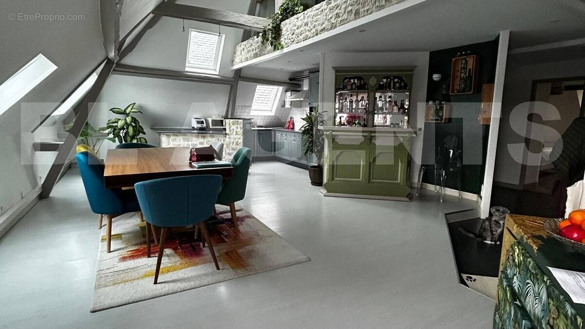 f43fc9df-8a05-4754-a60a-10c00776bb17 - Appartement à SAINTES