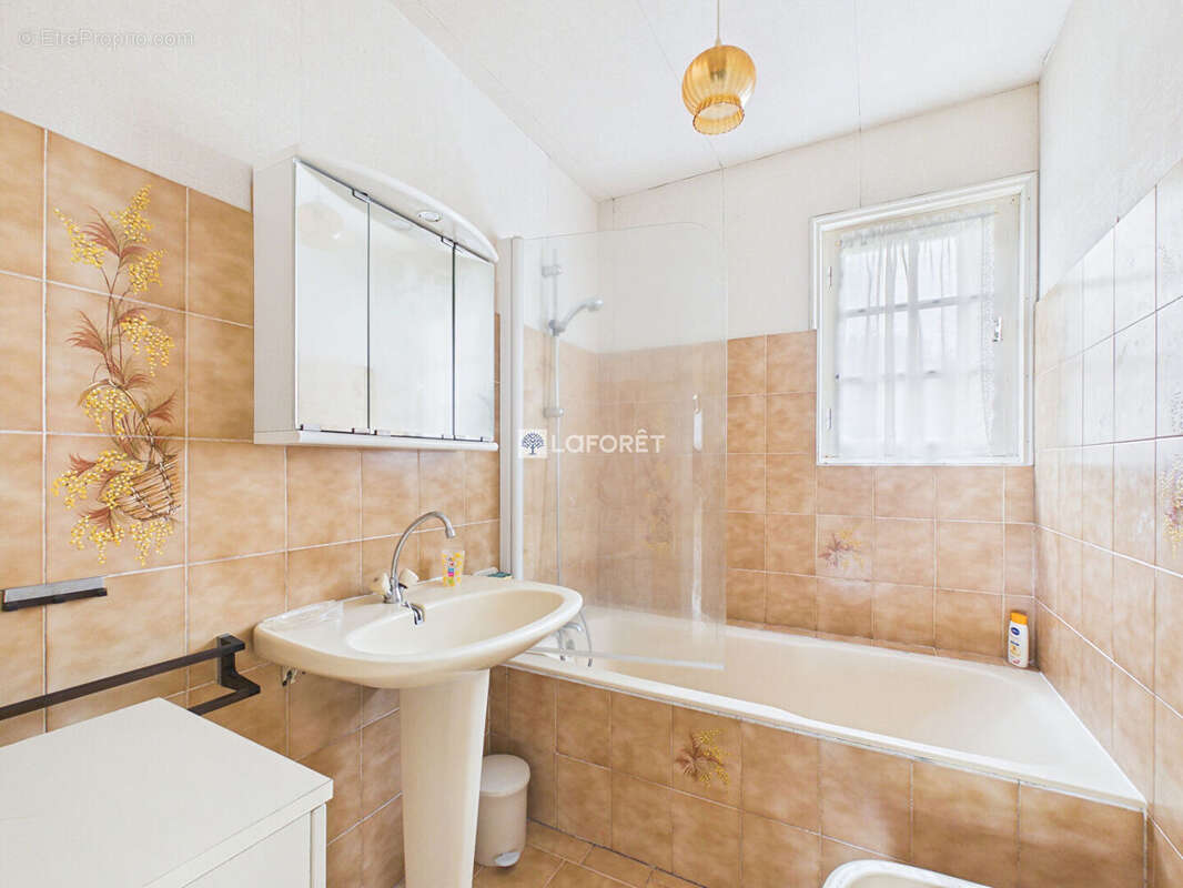 Maison à POULDREUZIC