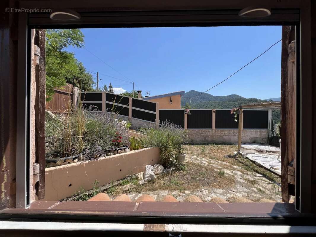 Maison à ROQUESTERON