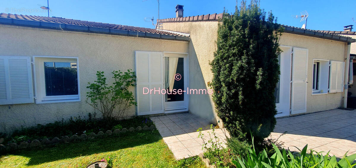 Maison 109 m² à Persan  - photo 1