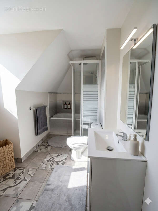 Immeuble de rapport au Gosier Périnet   3 duplex loués   Terrain 2020 m2   Rentabilité attractive - photo 5