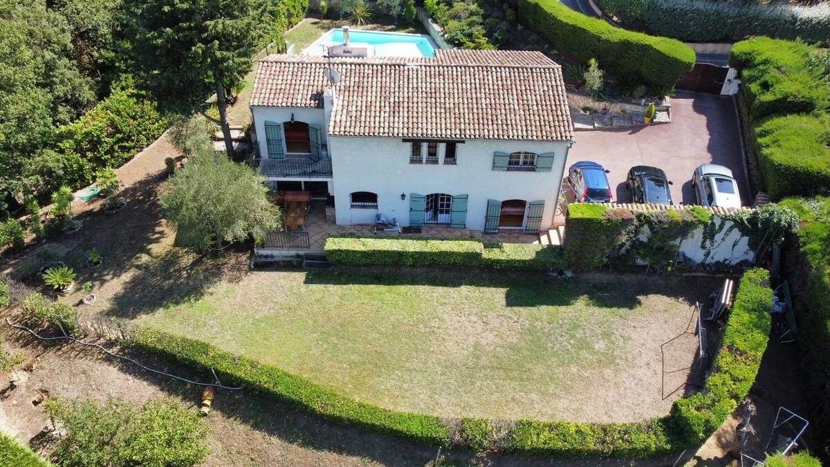 Maison à MOUGINS
