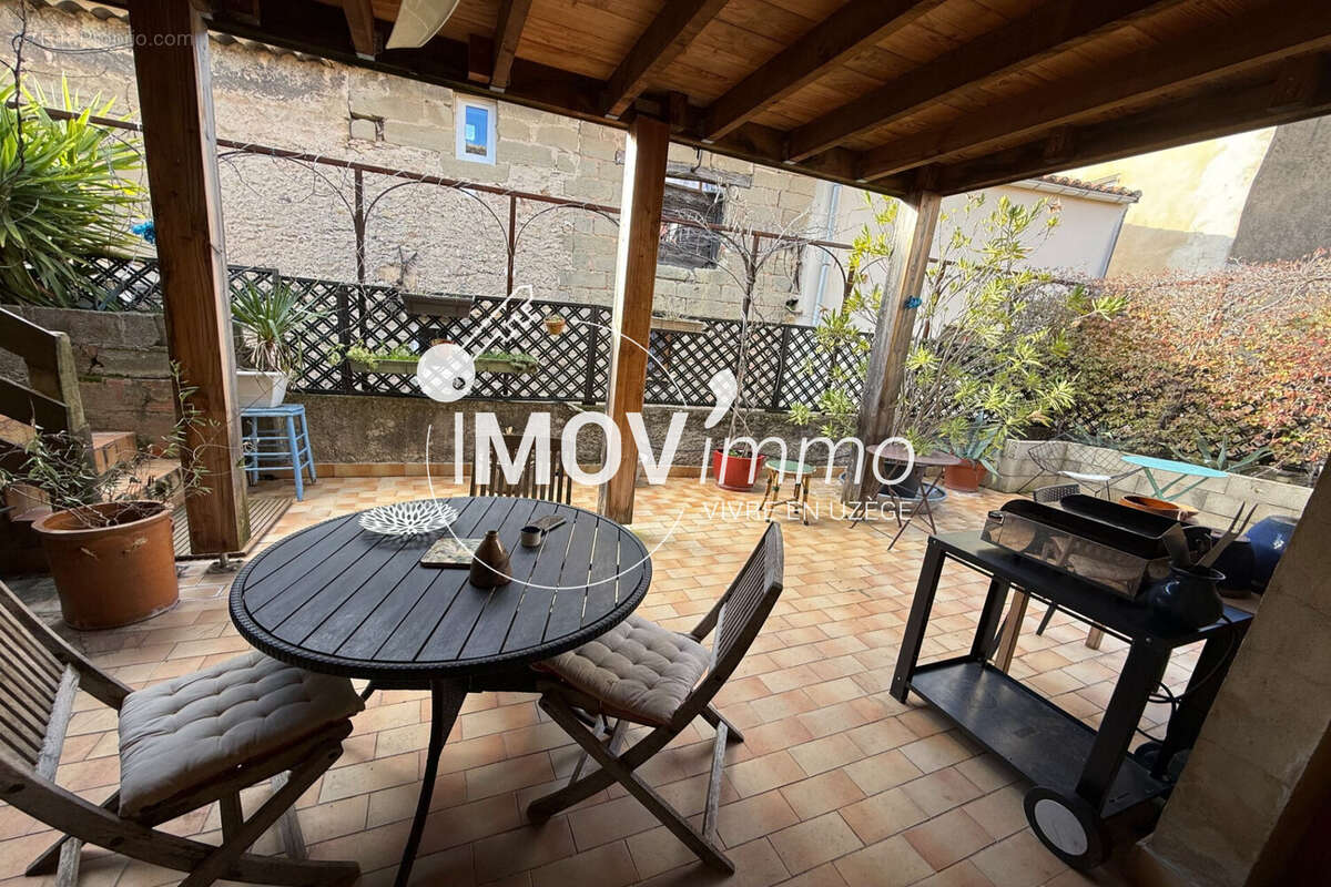 Maison à SAINT-QUENTIN-LA-POTERIE