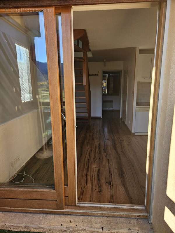 Appartement à SEYNE