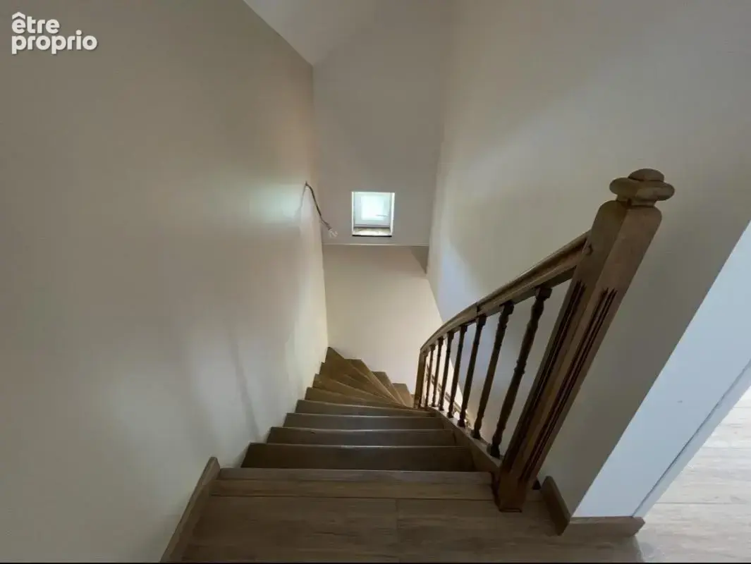 Maison de caractère rénovée avec vue sur le château de Chitr - photo 6
