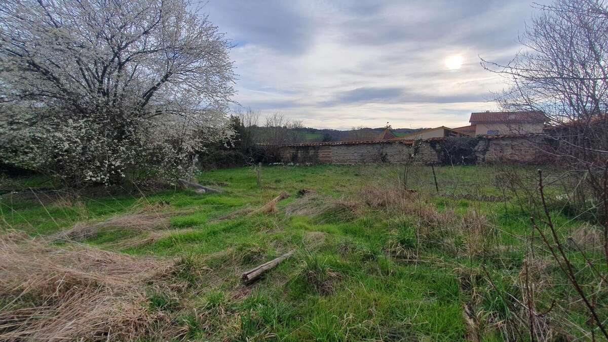Photo 2 - Terrain à SAINT-GERMAIN-LAVAL