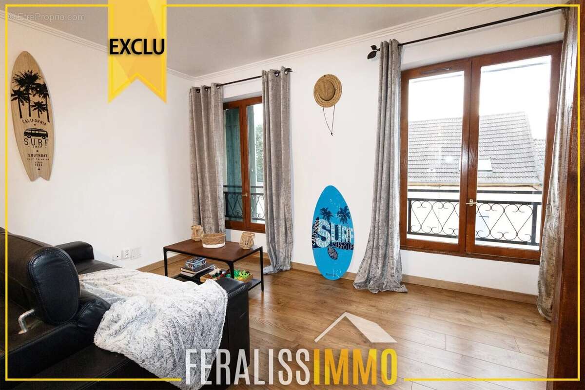 Appartement à VAUX-SUR-SEINE