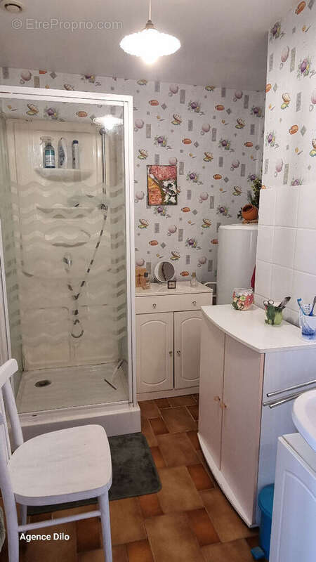 Maison 130 m2, trés bien entretenue - photo 8