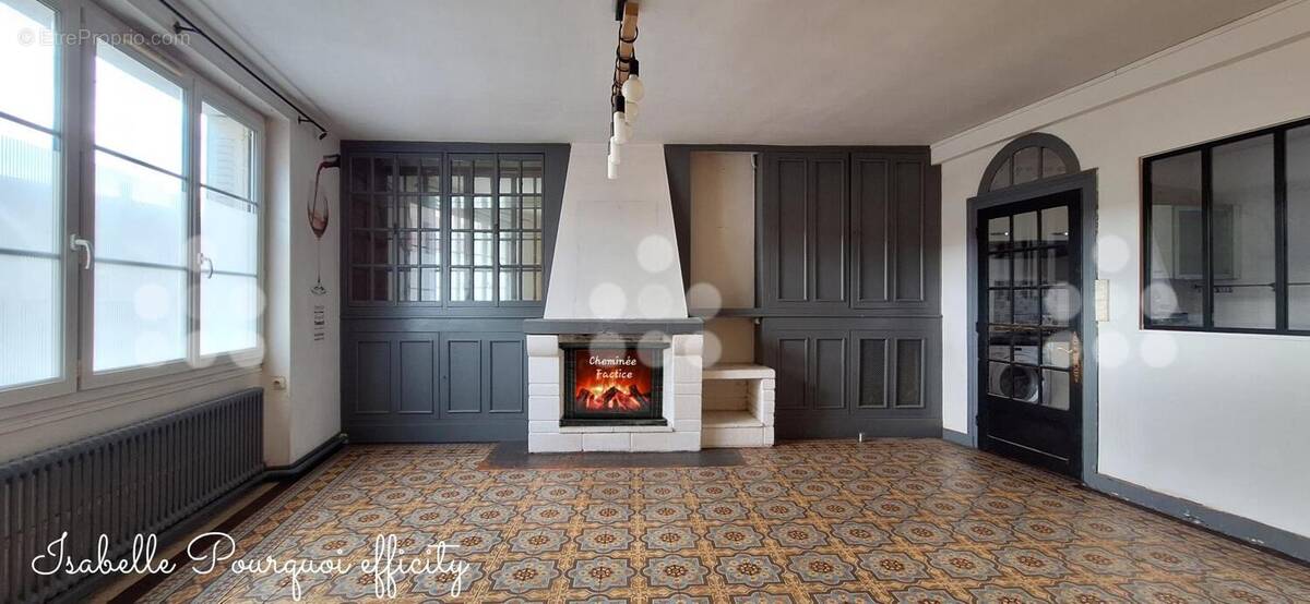 Maison à CROUTTES-SUR-MARNE