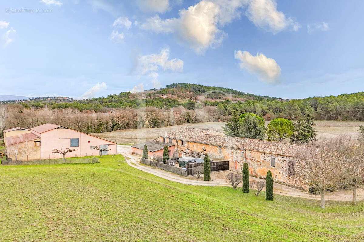 Maison à GORDES