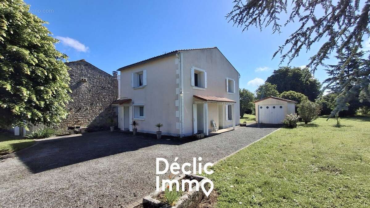 Maison à PONT-L'ABBE-D'ARNOULT