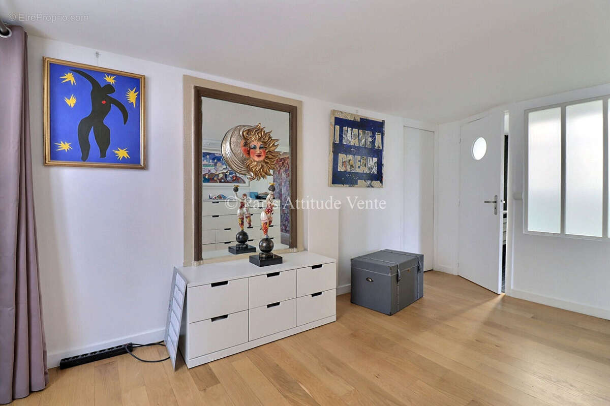 Appartement à PARIS-2E