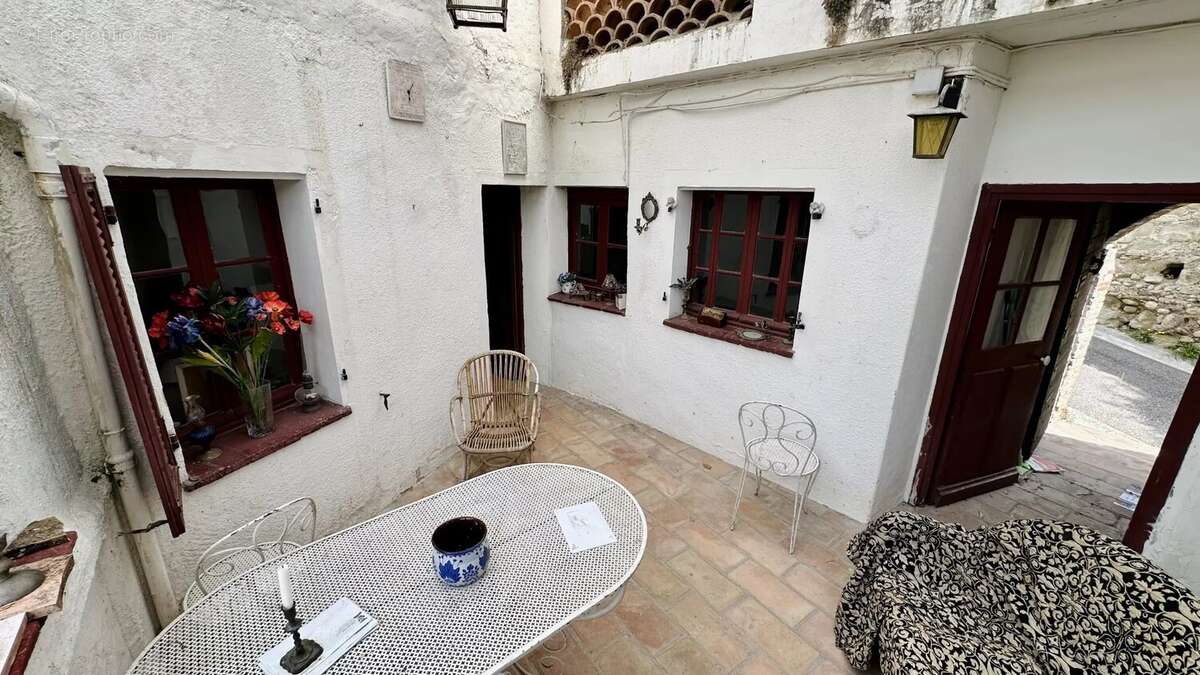 Maison à CAGNES-SUR-MER