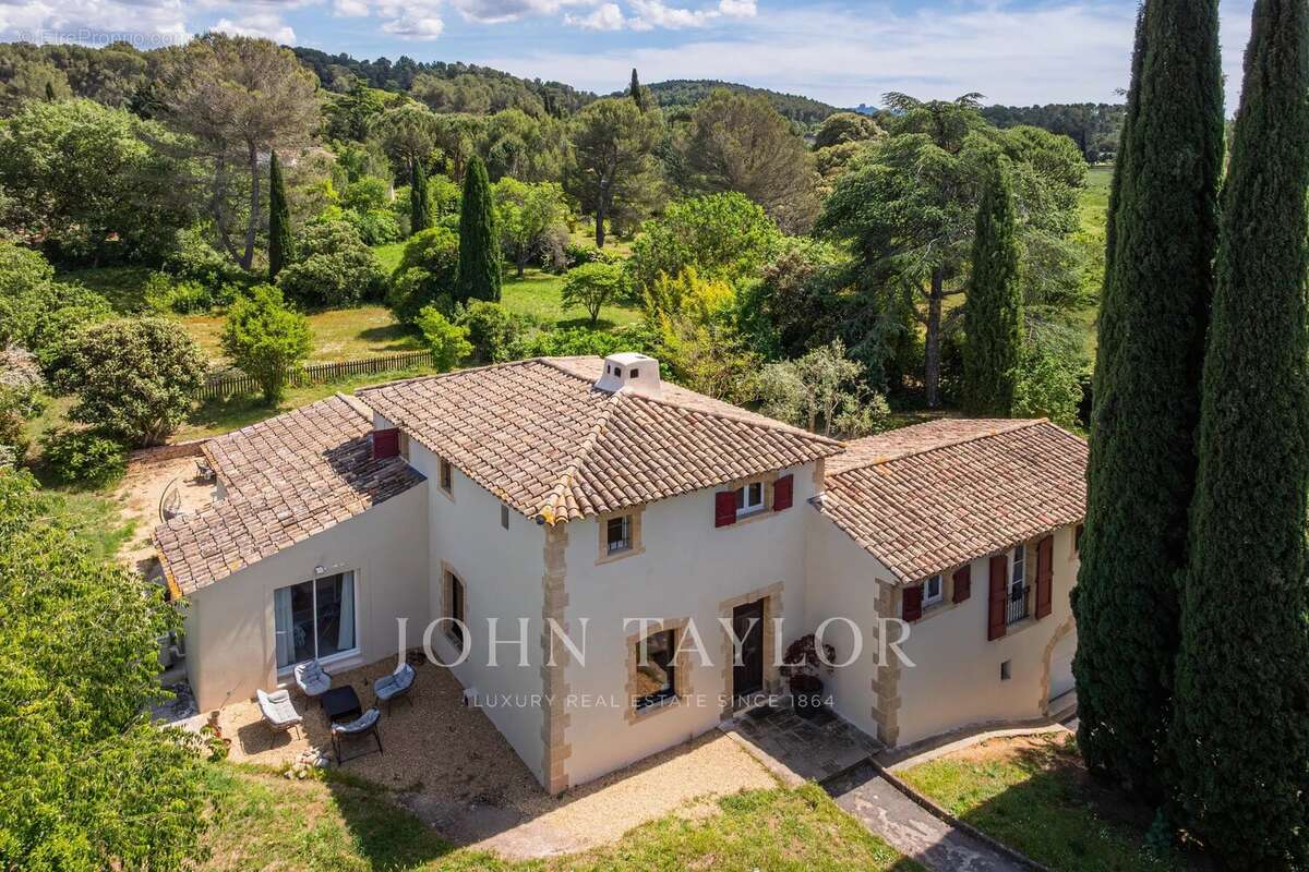 Bastide contemporaine rénovée aux portes d’Aix-en-Provence - photo 2