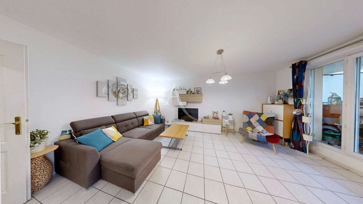 Appartement à VAUREAL