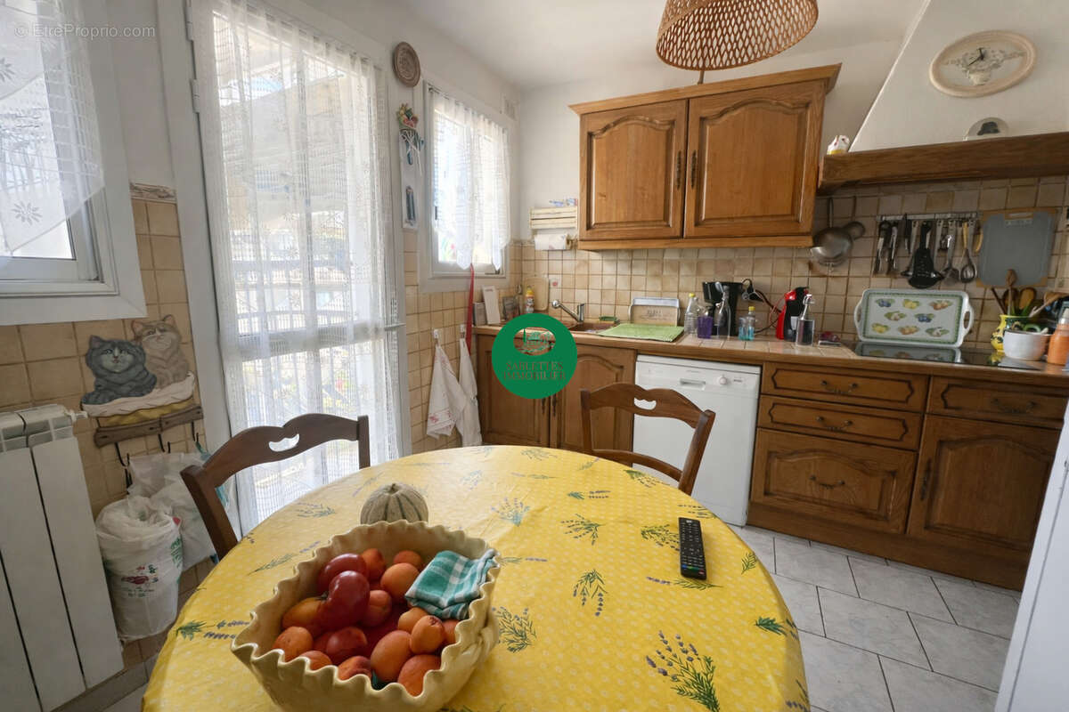 Appartement à SIX-FOURS-LES-PLAGES