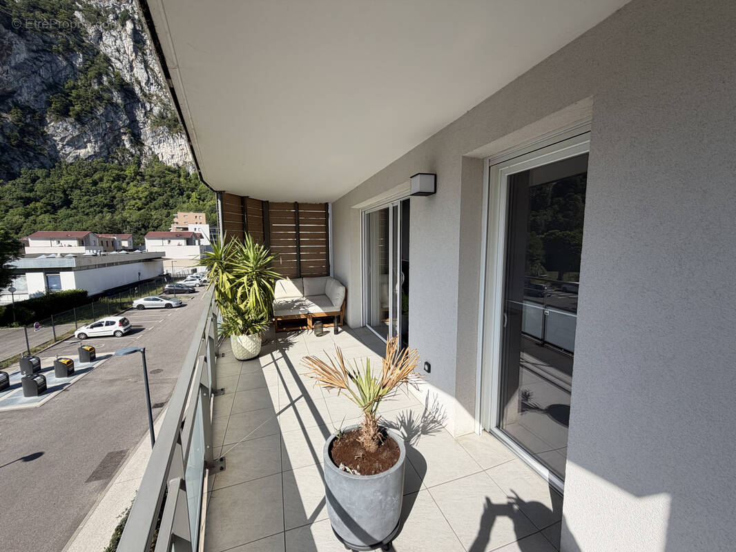 Appartement à SASSENAGE