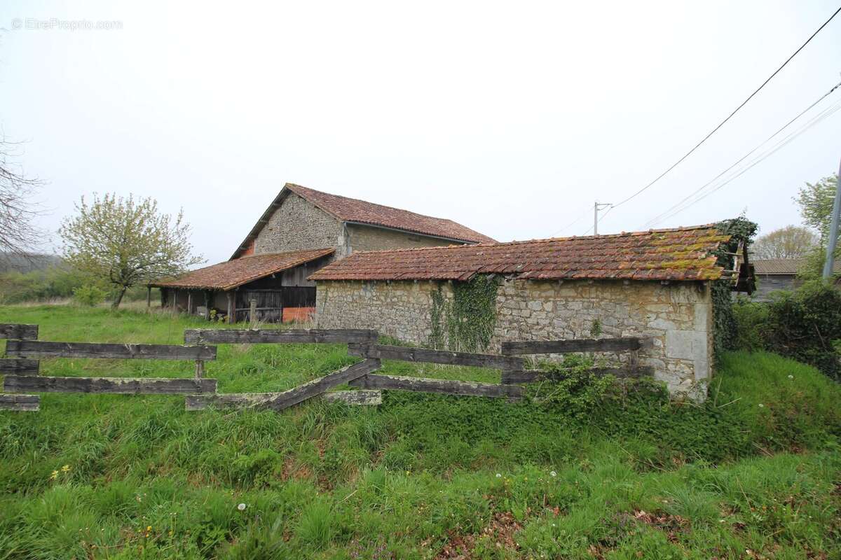 Maison à CHASSIECQ