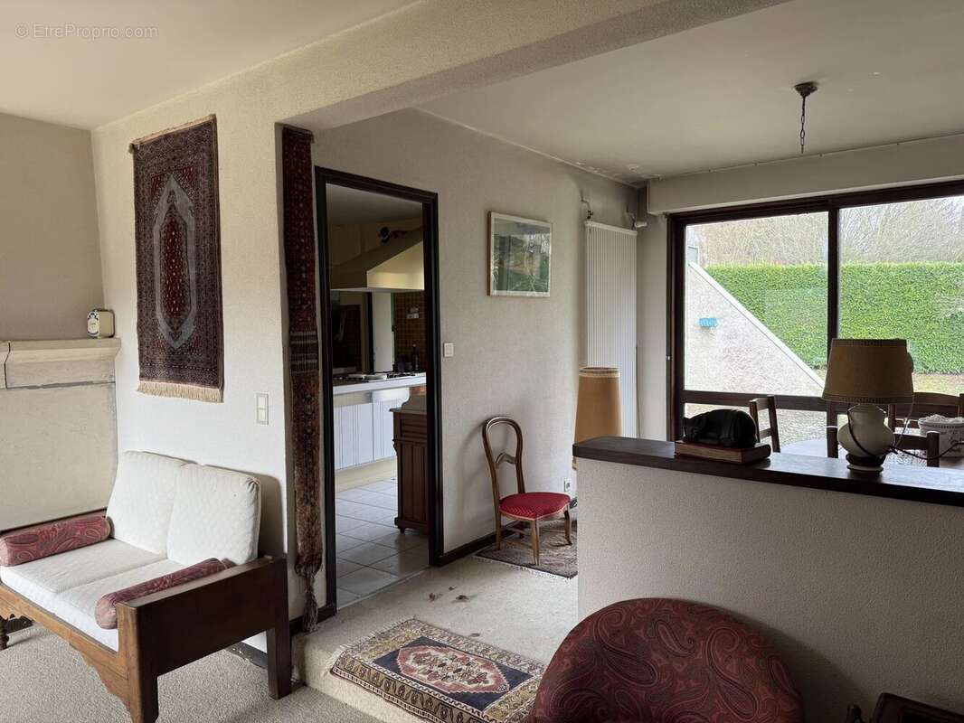 Maison à DRACY-LE-FORT