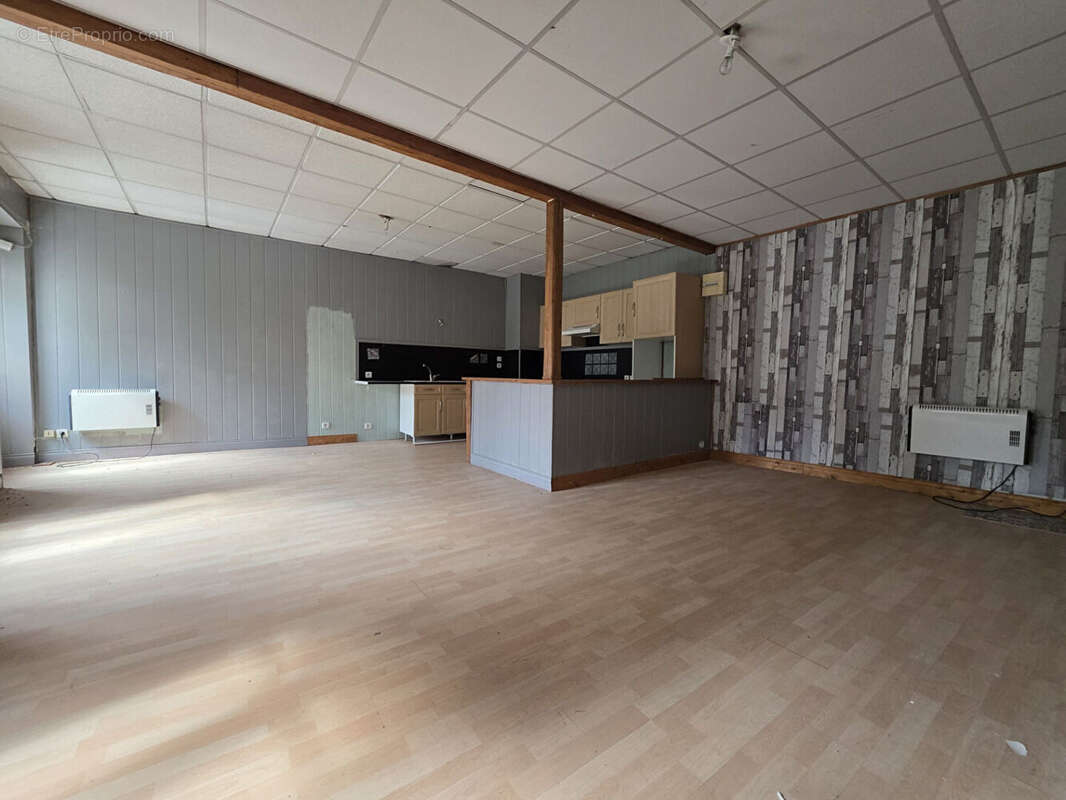 Appartement à BARBIERES