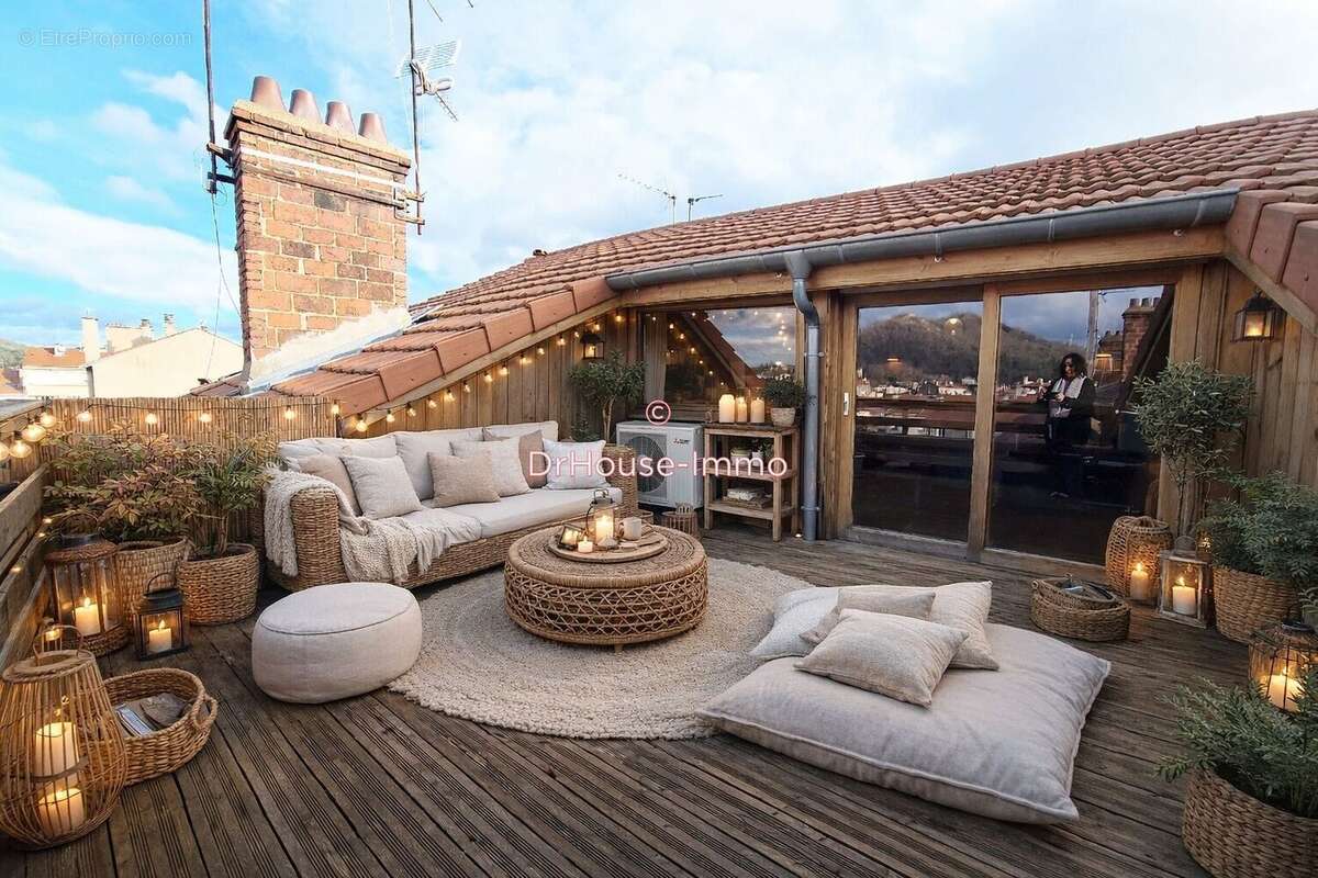 Appartement à SAINT-ETIENNE