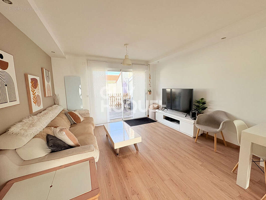 Maison à VILLENAVE-D&#039;ORNON