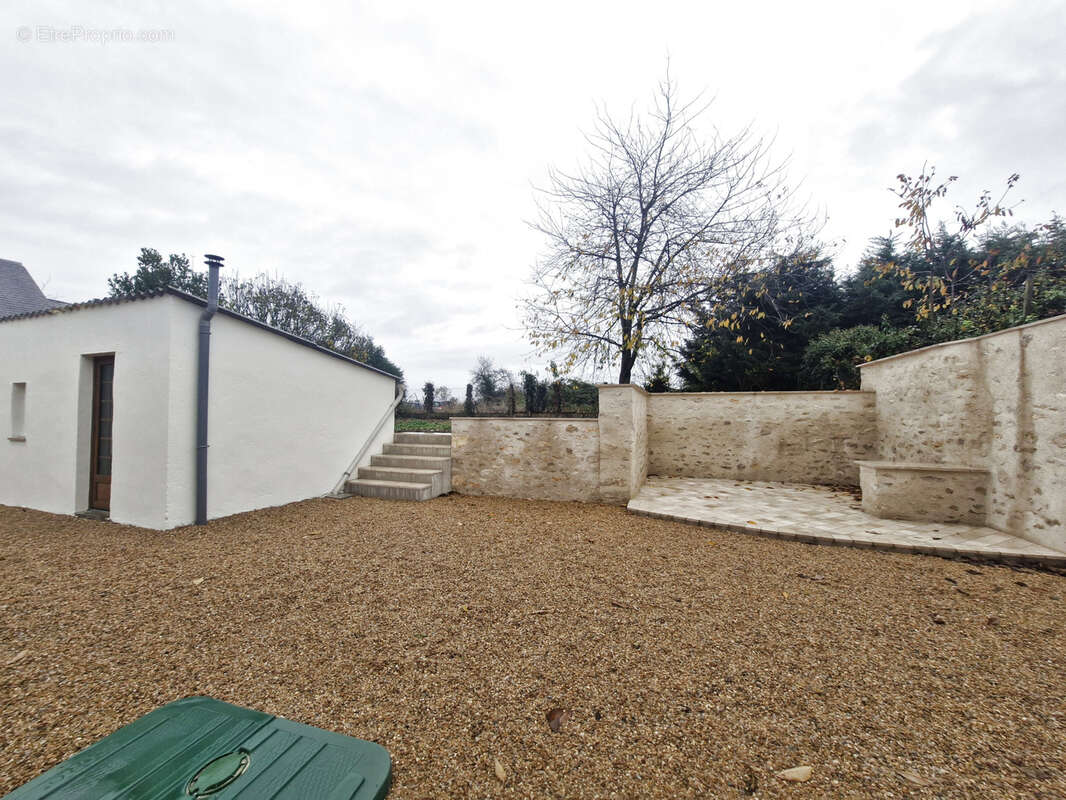 Maison à OUZOUER-LE-DOYEN