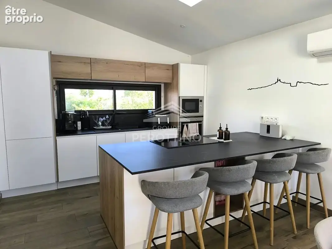 TRETS - Villa T4 s/ 225m² jardin - photo 4