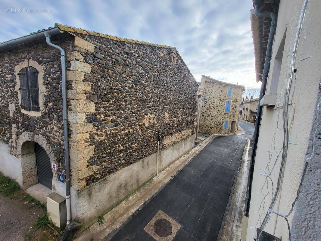 Maison à LEZIGNAN-LA-CEBE