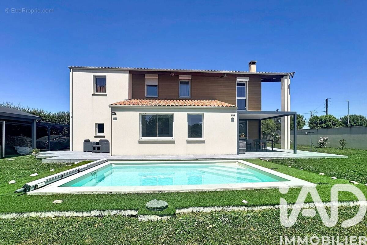Photo 1 - Maison à SAINT-JEAN-DE-LIVERSAY
