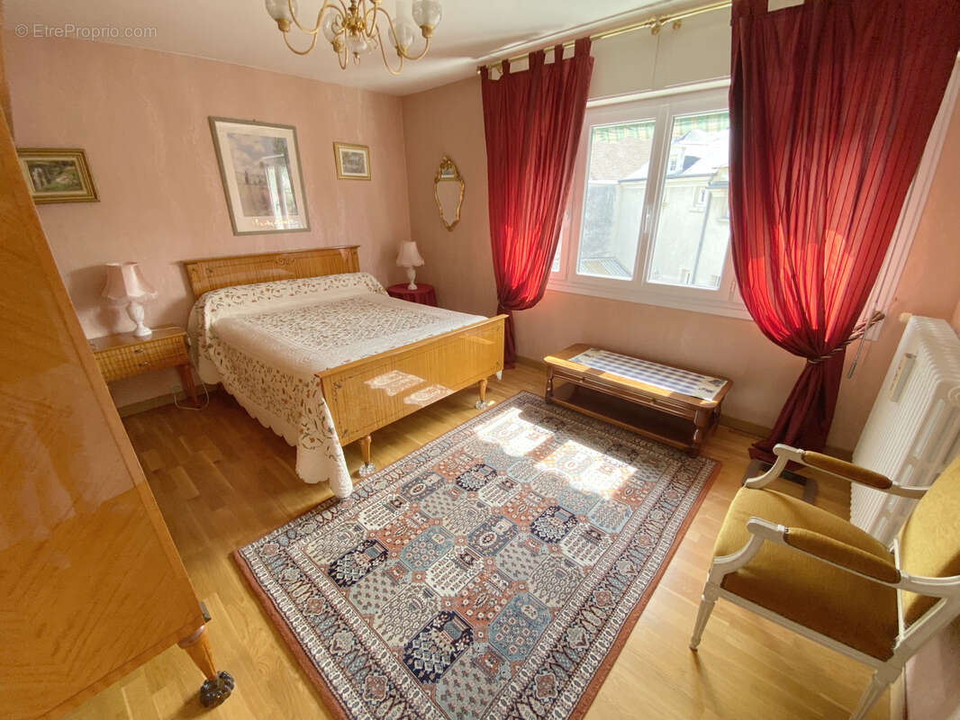 Maison à CHATELLERAULT