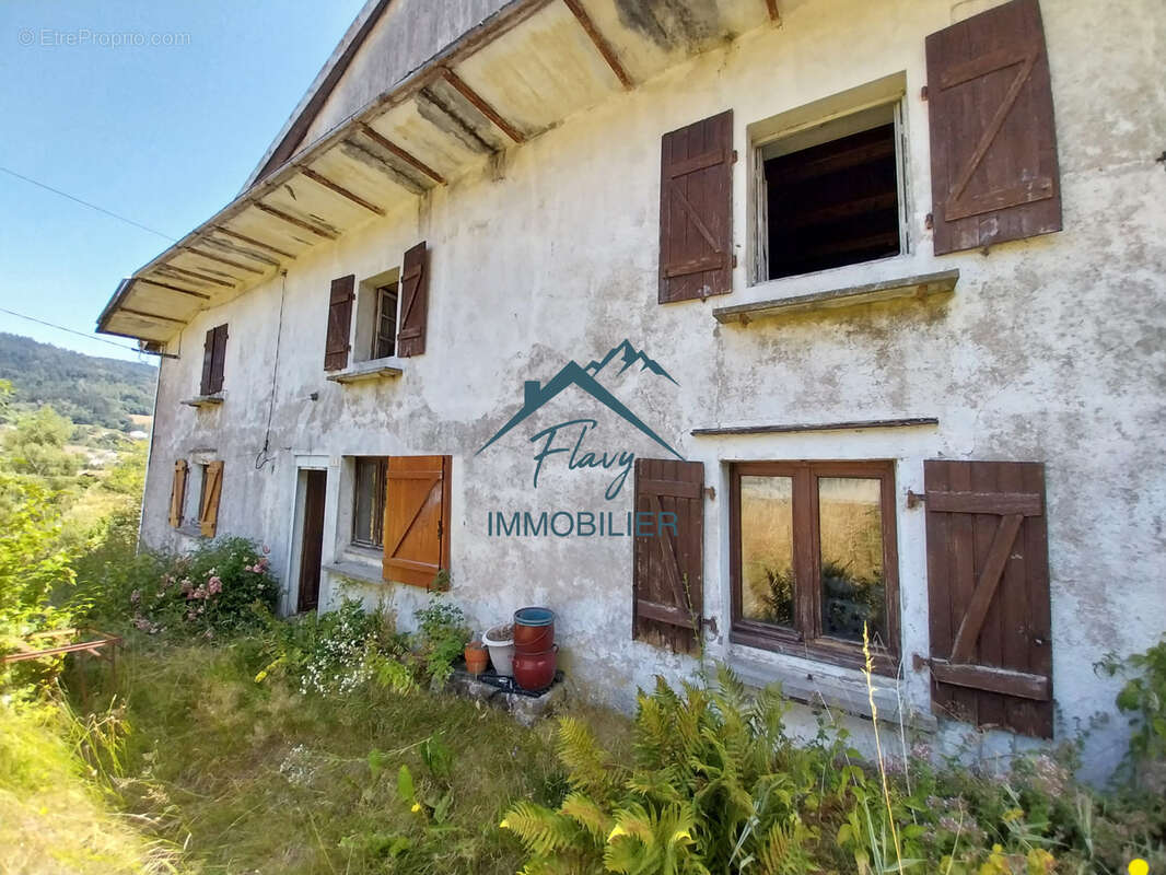 Ferme à rénover de 1763 - Le Syndicat - photo 4