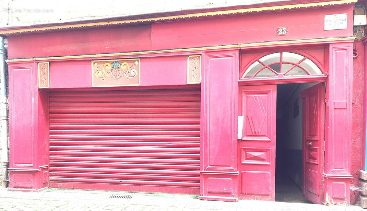 Autre à LE PUY-EN-VELAY