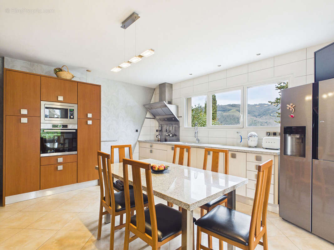 Maison à TOURNON-SUR-RHONE