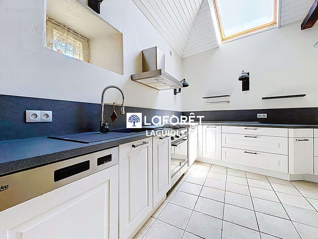 Maison Argences En Aubrac 8 pièce(s) 344 m2 - photo 9