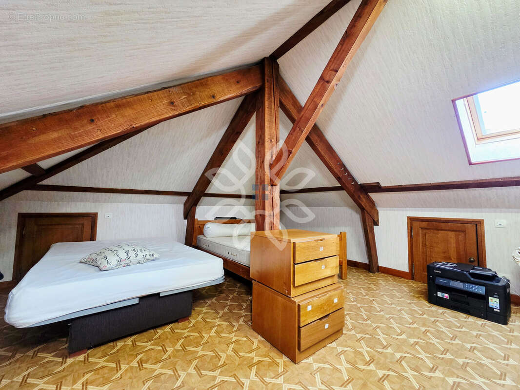 Maison à BRASSAC-LES-MINES