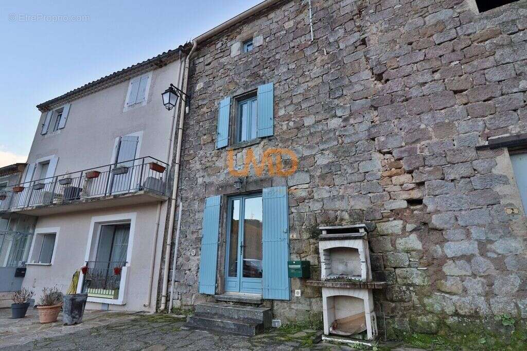 Maison à JONCELS