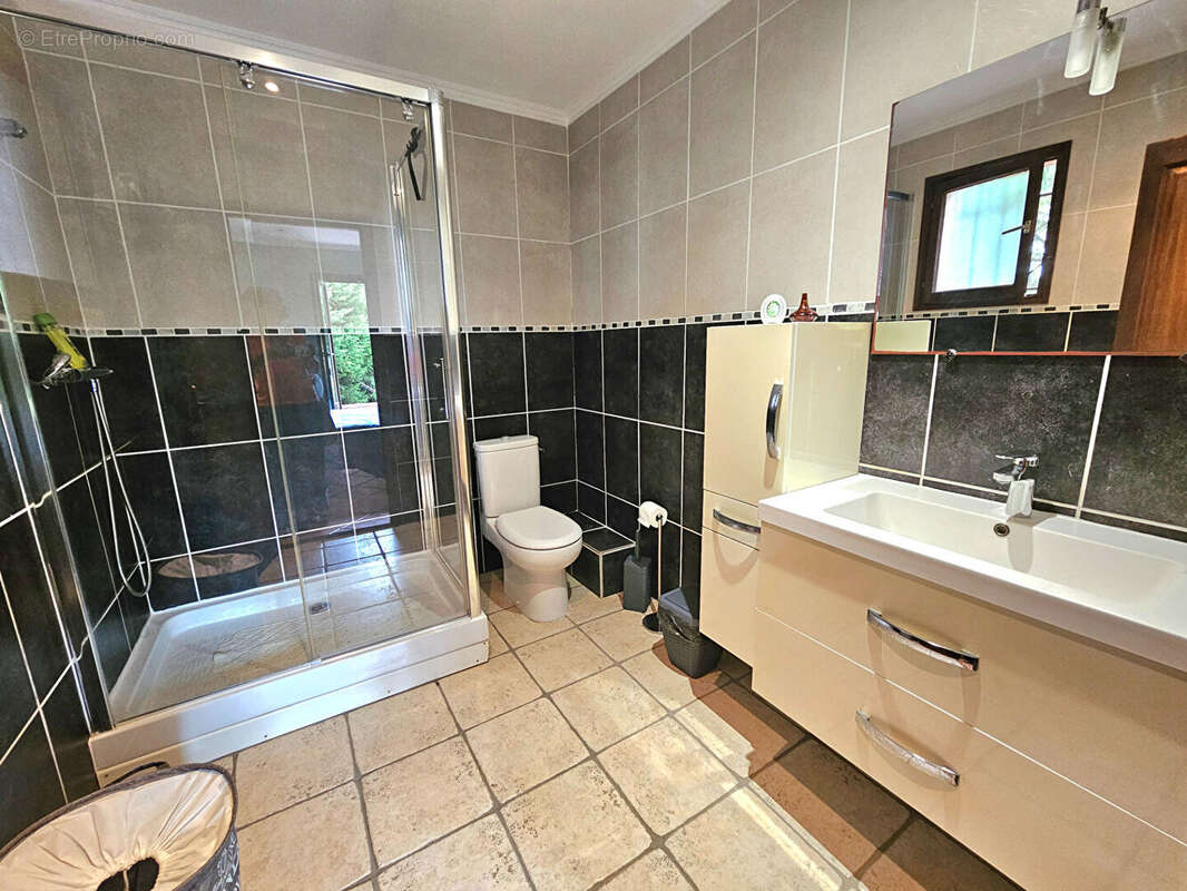 Maison à VILLEMOUSTAUSSOU