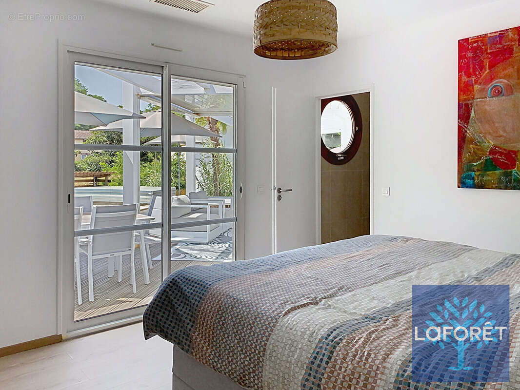 Maison contemporaine environ 195m² avec piscine au coeur de la nature -10 min de Dax - photo 8