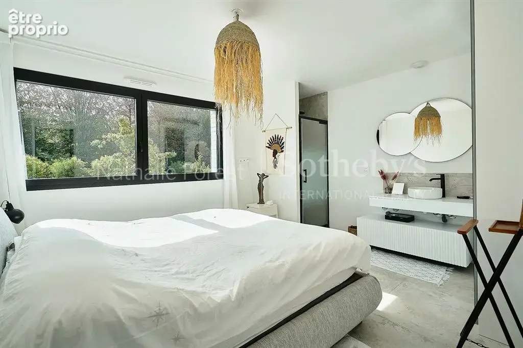 Mouvaux résidentiel , splendide maison cubique , 5 ch , bureau , garage sur 1344 m2 de terrain . - photo 17