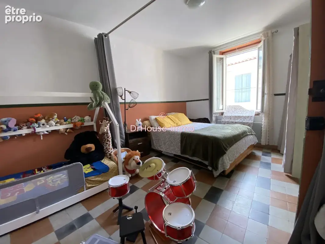Maison 145 m² à Saint-Laurent-D'aigouze  - photo 3