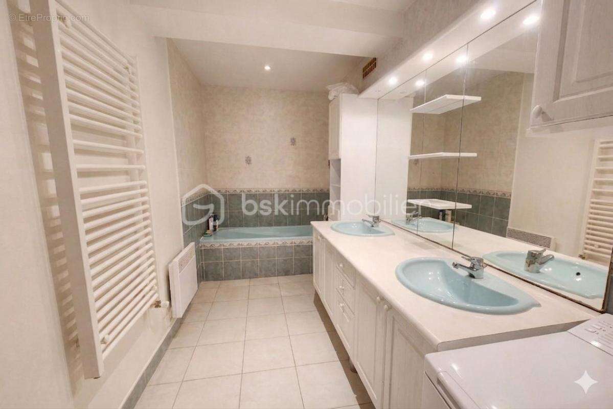 Maison de142 M² - photo 10