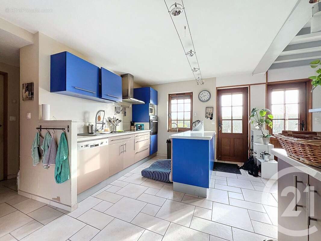 Maison à CONDE-SUR-RISLE