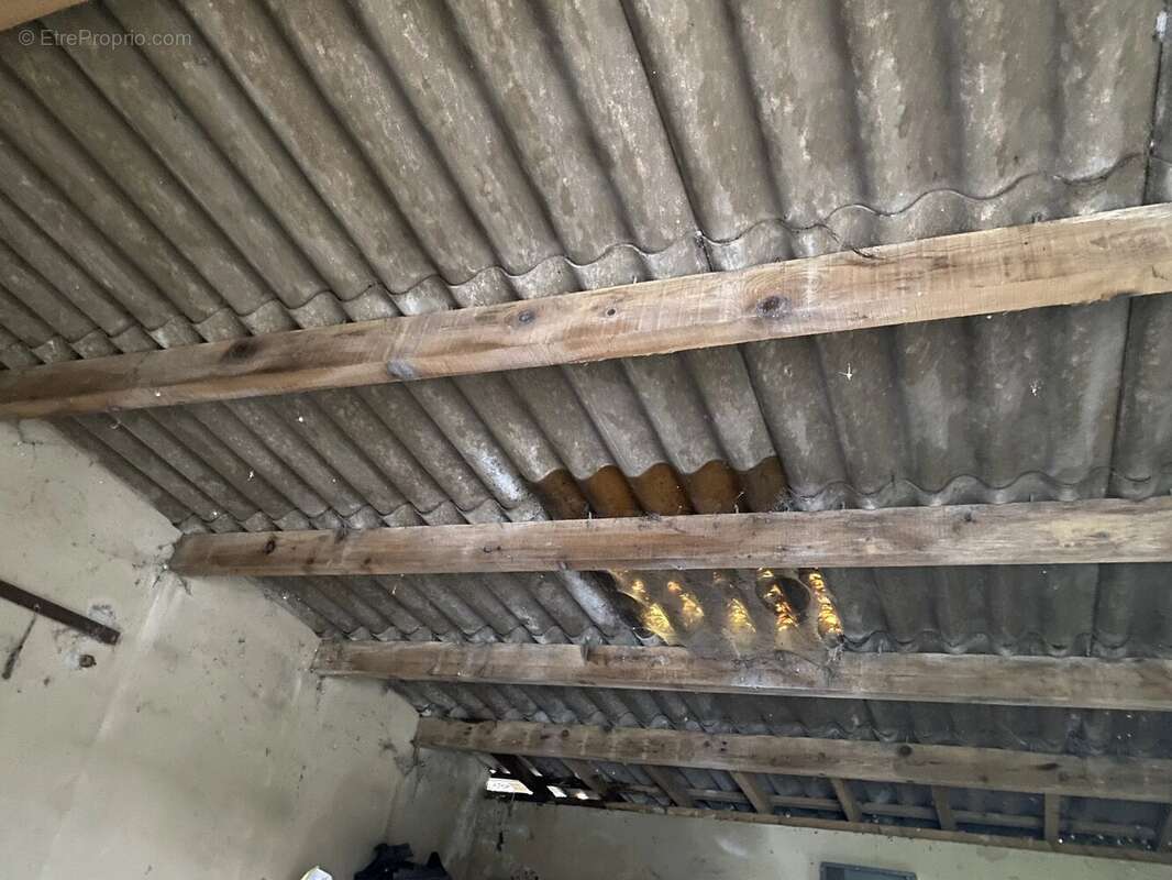 Terrain à SAVONNIERES-DEVANT-BAR