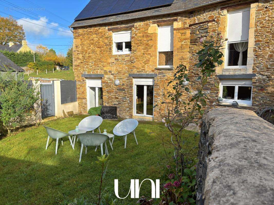 Maison à TROIS-MONTS