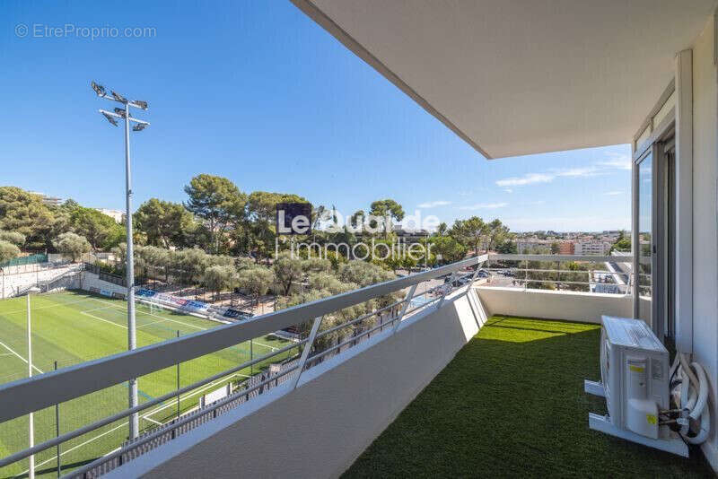 Appartement à LE CANNET