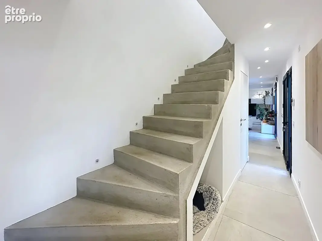 Maison de ville plein coeur Libération - photo 11